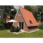 Vrijstaande 5 tot 6 persoons bungalow aan het open water op een bungalowpark in Friesland