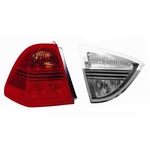 Achterlicht links buiten stationwagon 0667925