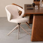 Olivia eethoek tafel zwart en 4 Night stoelen bruin.