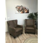Set van 2 Rode leren landelijke oorfauteuils Hug - poot hout bruin - Granada leer Rouge (rood leer)