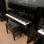 Yamaha U1H PE messing piano 2677802-3863