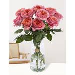 Drie rode rozen inclusief glasvaas en Lindt hart