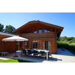 Modern wellnesshuis voor 4 personen met hottub, sunshower, regendouche en ligbad.