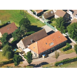 Gelegen in het dorp Buren op Ameland vindt u dit mooi gelegen 6p. vakantiehuis.