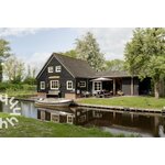 8 tot 10 persoons woonboerderij in hartje Giethoorn met gratis WiFi.