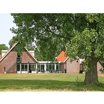 Open en lichte 4 persoons Lodge op een vakantiepark nabij Enter