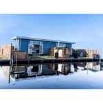 Luxe 2 persoons Tiny House met Hottub en Sauna aan de Vinkeveense Plassen