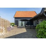 Vrijstaande 6 persoons bungalow met een grote natuurlijke tuin